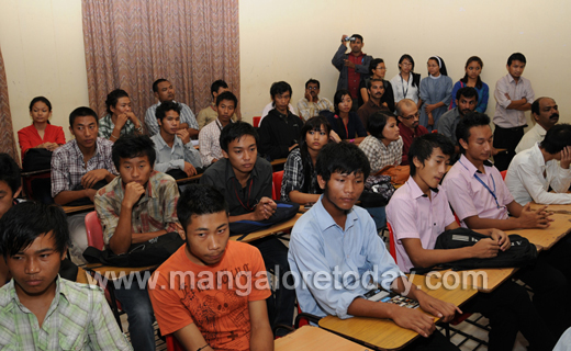 Tibetan students in Mangalore